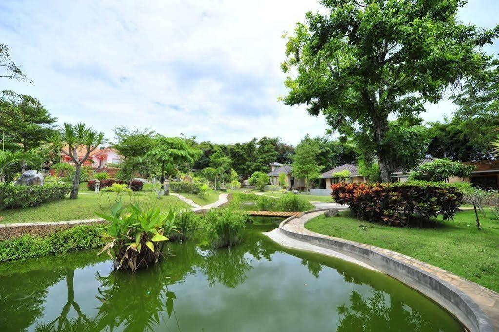 Dusit Talai Resort Mu Si Ngoại thất bức ảnh